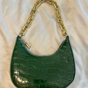Green chain purse